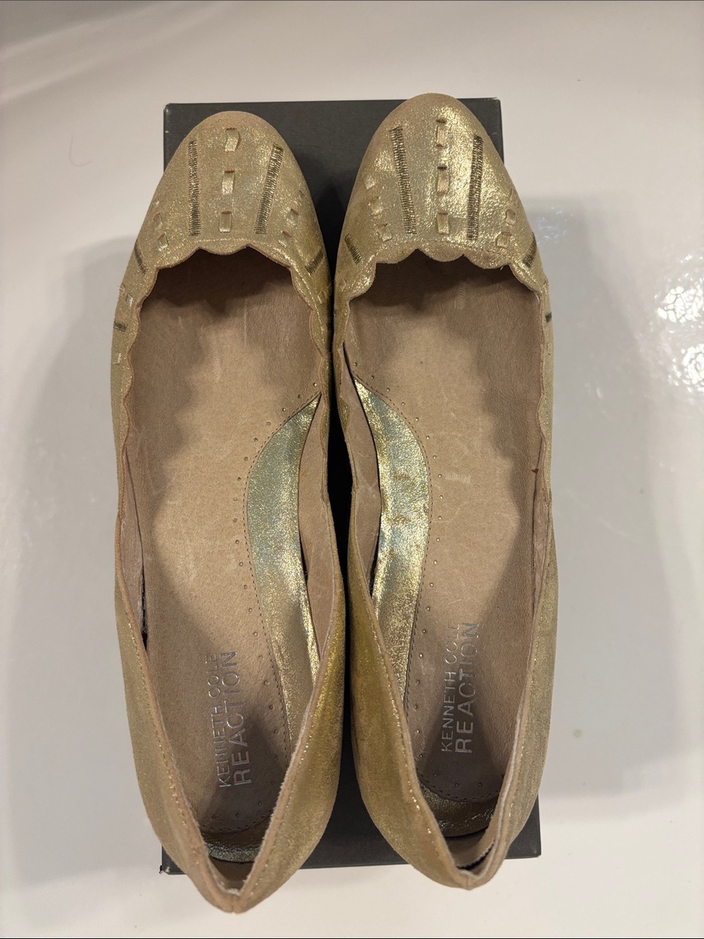 Kenneth Cole Reaction Metallic Gold Scalloped Ballet Flats